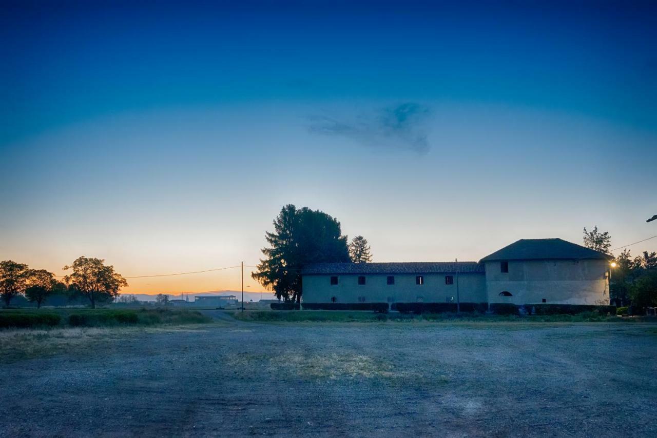 Agriturismo Cascina Graziosa Cameriano Buitenkant foto