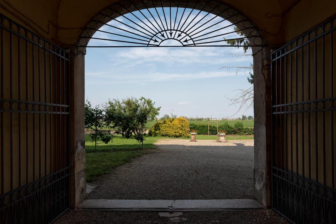 Agriturismo Cascina Graziosa Cameriano Buitenkant foto